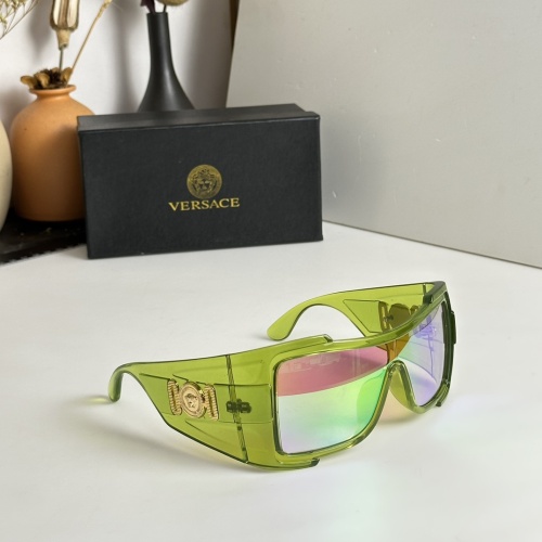 Versace AAA Quality Sunglasses #1162064