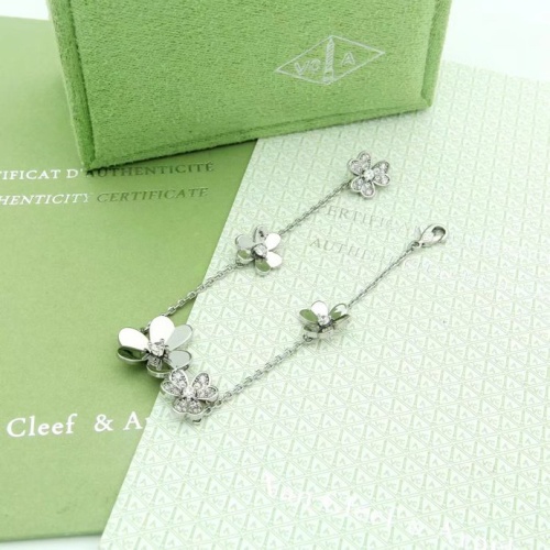 Replica Van Cleef & Arpels Bracelets For Women #1162121 $29.00 USD for Wholesale