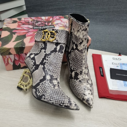 Replica Dolce & Gabbana D&G Boots For Women #1163110 $172.00 USD for Wholesale