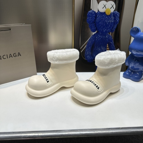 Balenciaga Boots For Women #1163597