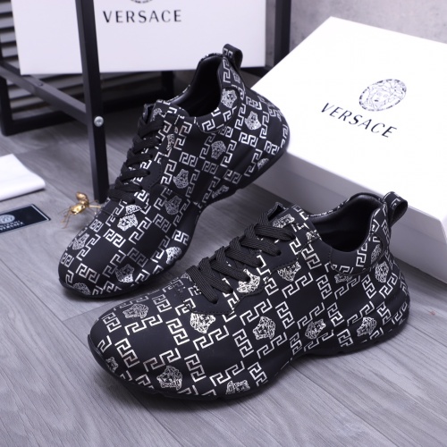 Versace Casual Shoes For Men #1163637