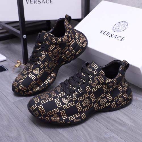 Versace Casual Shoes For Men #1163638