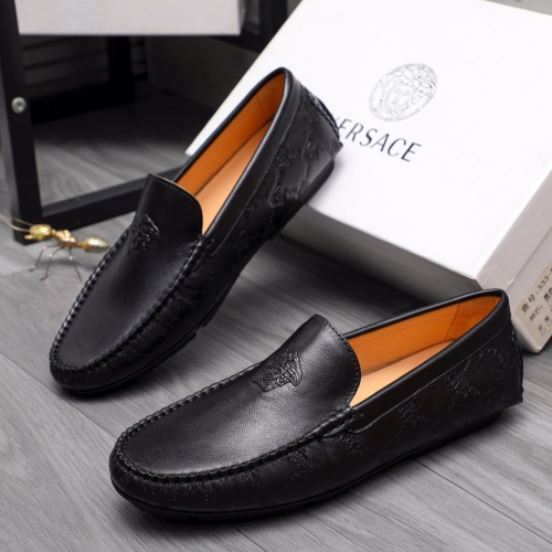 Versace Leather Shoes For Men #1163650