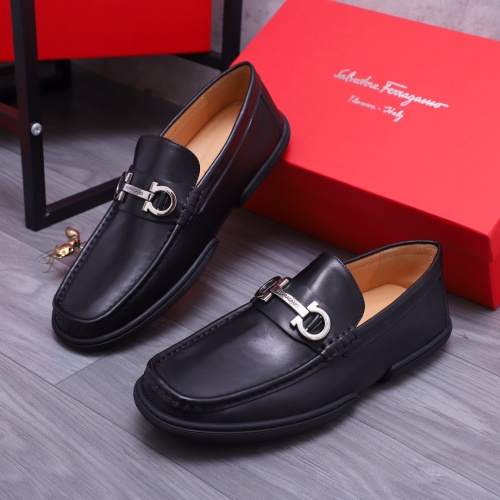 Salvatore Ferragamo Leather Shoes For Men #1163904