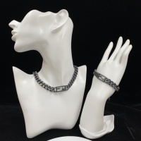 $52.00 USD Fendi Jewelry Set #1154820