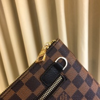 $60.00 USD Louis Vuitton AAA Man Wallets #1155876
