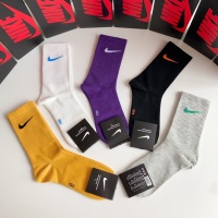 $29.00 USD Nike Socks #1158343