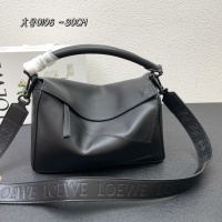 $108.00 USD LOEWE AAA Quality Messenger Bags For Women #1158827