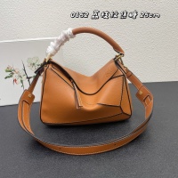 $102.00 USD LOEWE AAA Quality Messenger Bags For Women #1158831