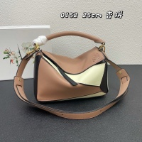 $92.00 USD LOEWE AAA Quality Messenger Bags For Women #1158850
