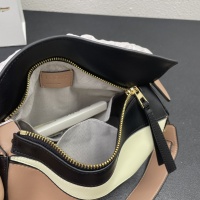 $92.00 USD LOEWE AAA Quality Messenger Bags For Women #1158850