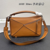 $98.00 USD LOEWE AAA Quality Messenger Bags For Women #1158892