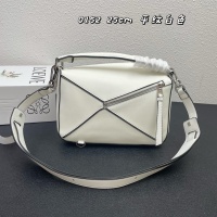 $92.00 USD LOEWE AAA Quality Messenger Bags For Women #1158894