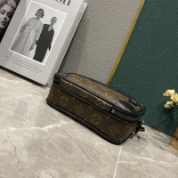 $60.00 USD Louis Vuitton AAA Man Messenger Bags #1159617