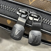 $60.00 USD Louis Vuitton AAA Man Messenger Bags #1159617
