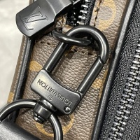 $60.00 USD Louis Vuitton AAA Man Messenger Bags #1159617