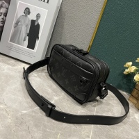 $60.00 USD Louis Vuitton AAA Man Messenger Bags #1159619