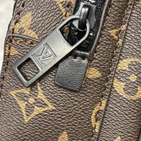 $72.00 USD Louis Vuitton AAA Man Messenger Bags #1159625