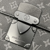 $64.00 USD Louis Vuitton AAA Man Wallets #1159638