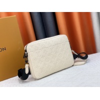 $64.00 USD Louis Vuitton AAA Man Messenger Bags #1159755