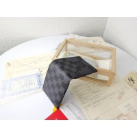 $34.00 USD Louis Vuitton LV Wallets For Unisex #1160005