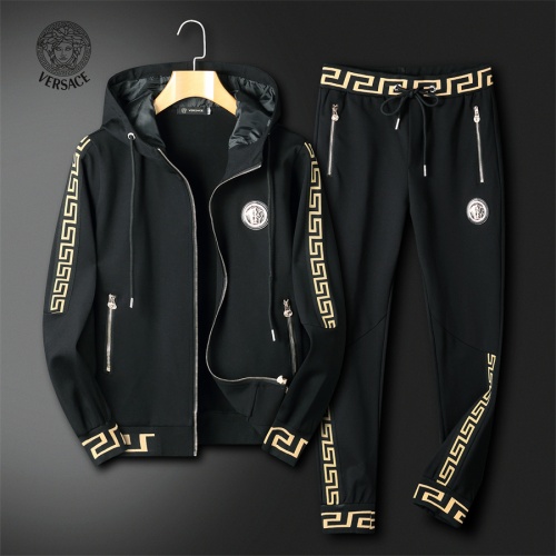 Versace Tracksuits Long Sleeved For Men #1166468