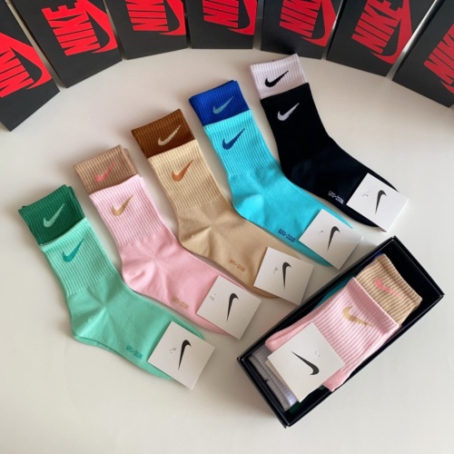 Replica Nike Socks #1167561 $32.00 USD for Wholesale