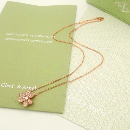 Van Cleef &amp; Arpels Necklaces For Women #1169457 $25.00 USD, Wholesale Replica Van Cleef &amp; Arpels Necklaces