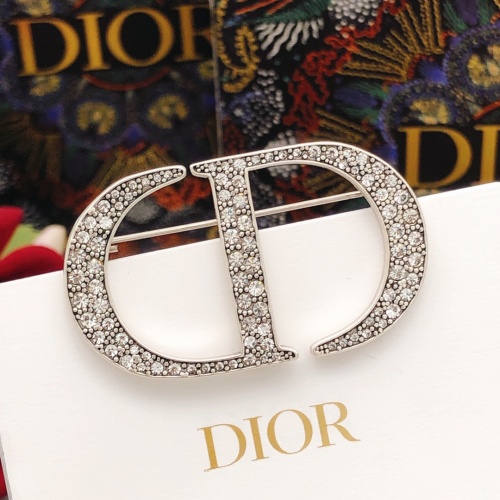 Christian Dior Brooches For Women #1170598 $27.00 USD, Wholesale Replica Christian Dior Brooches