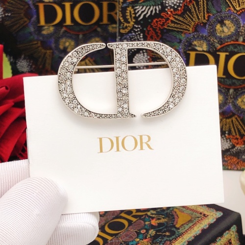 Replica Christian Dior Brooches For Women #1170598 $27.00 USD for Wholesale