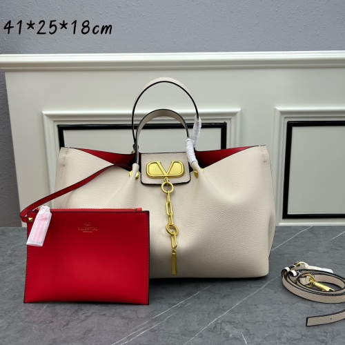 Valentino AAA Quality Handbags For Women #1171740 $112.00 USD, Wholesale Replica Valentino AAA Quality Handbags