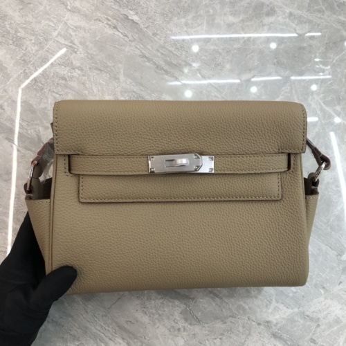 Replica Hermes AAA Quality Messenger Bags For Women #1171908 $96.00 USD for Wholesale