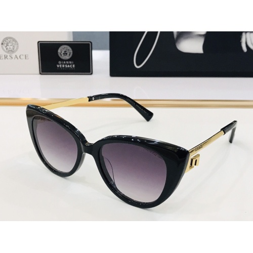 Versace AAA Quality Sunglasses #1172525