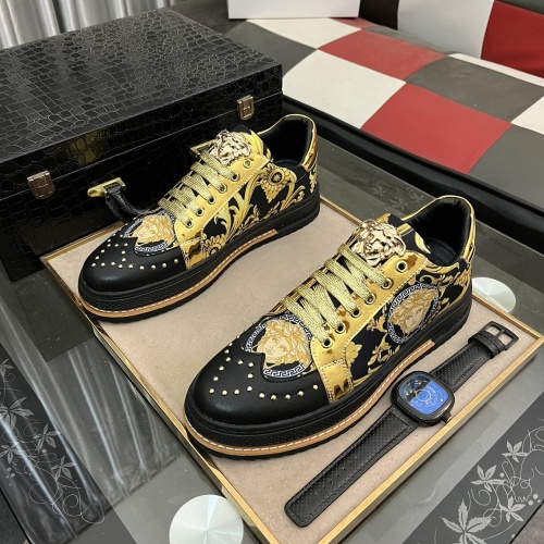 Versace Casual Shoes For Men #1172907