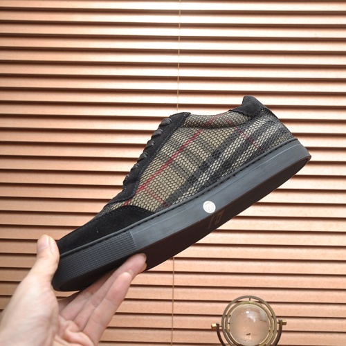 Replica Burberry Casual Shoes For Men #1173109 $80.00 USD for Wholesale