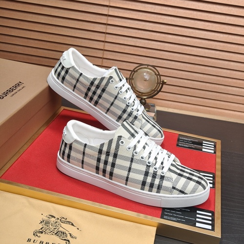 Replica Burberry Casual Shoes For Men #1173306 $80.00 USD for Wholesale