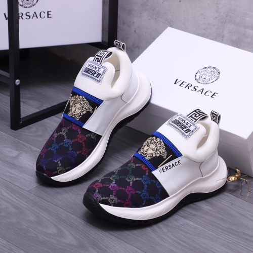 Versace Casual Shoes For Men #1173366