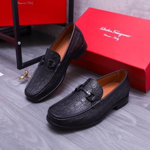 Salvatore Ferragamo Leather Shoes For Men #1173490