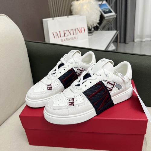 Valentino Casual Shoes For Women #1173775