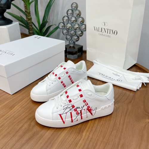 Valentino Casual Shoes For Women #1173799