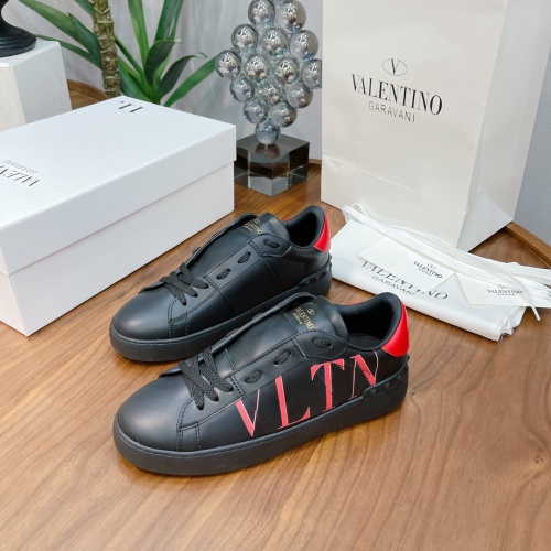 Valentino Casual Shoes For Women #1173805