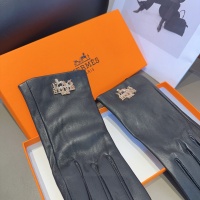 $60.00 USD Hermes Gloves For Women #1167578