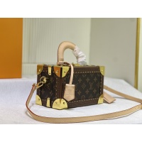$118.00 USD Louis Vuitton AAA Quality Messenger Bags For Women #1170512