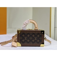 $118.00 USD Louis Vuitton AAA Quality Messenger Bags For Women #1170512