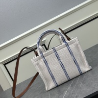 $88.00 USD Celine AAA Quality Handbags For Women #1171049
