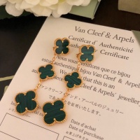 $40.00 USD Van Cleef & Arpels Earrings For Women #1171060
