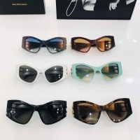 $60.00 USD Balenciaga AAA Quality Sunglasses #1172093