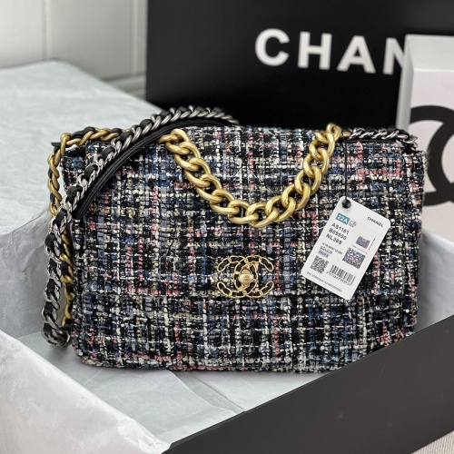 Chanel AAA Quality Messenger Bags For Women #1174303 $190.00 USD, Wholesale Replica Chanel AAA Quality Messenger Bags