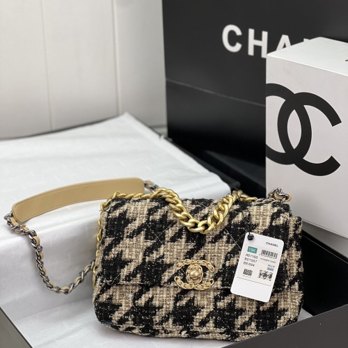 Chanel AAA Quality Messenger Bags For Women #1174318 $182.00 USD, Wholesale Replica Chanel AAA Quality Messenger Bags