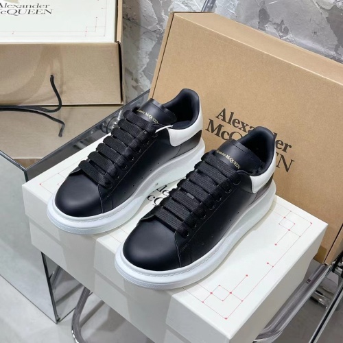 Alexander McQueen Casual Shoes For Men #1174873 $82.00 USD, Wholesale Replica Alexander McQueen Casual Shoes